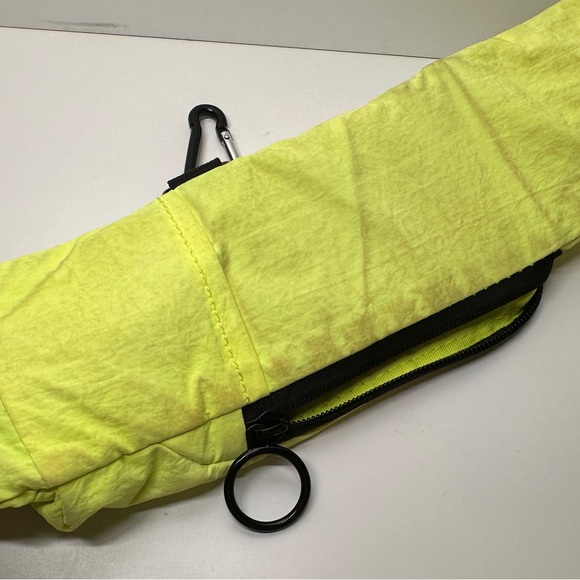 FREE PEOPLE FP Movement Renegade Sling (Small Stains) Haven’t tried to clean - Picture 5 of 6